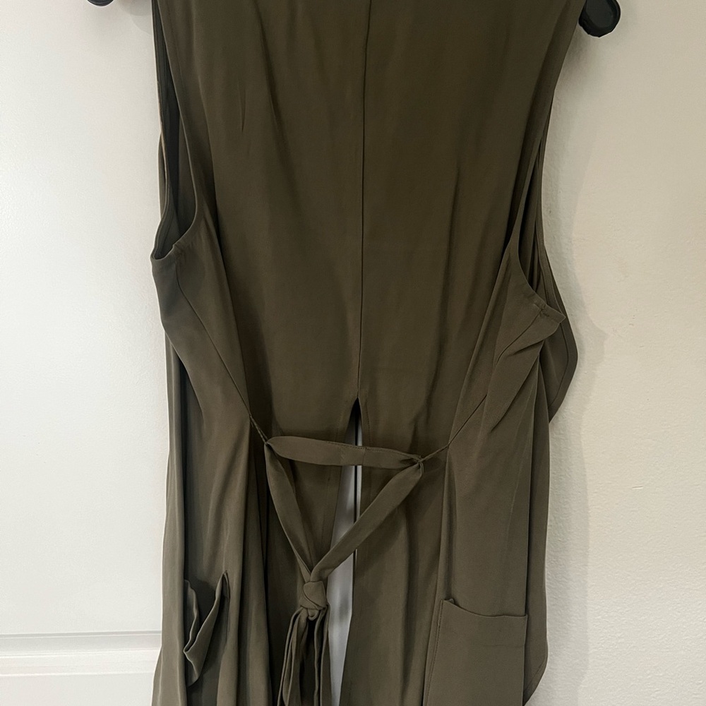 Vest Jacket - Picture 2 of 3